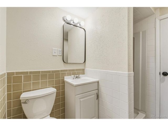 8185 Sunset Dr, Lakewood, CO 80214