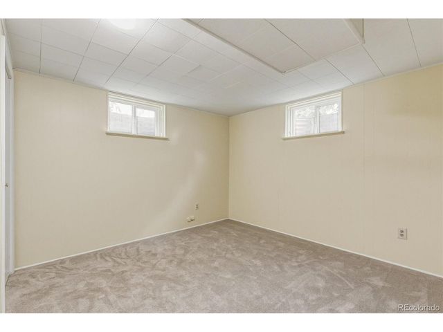 8185 Sunset Dr, Lakewood, CO 80214