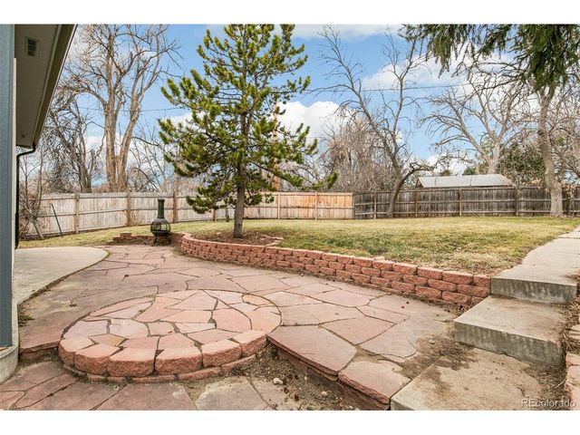 8185 Sunset Dr, Lakewood, CO 80214