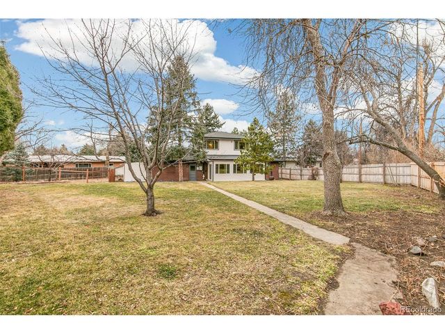 8185 Sunset Dr, Lakewood, CO 80214
