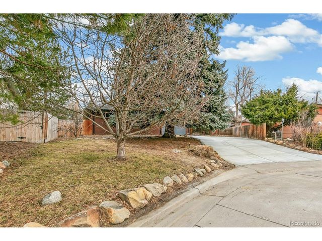 8185 Sunset Dr, Lakewood, CO 80214