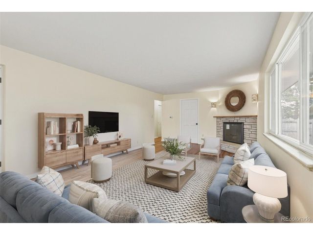 8185 Sunset Dr, Lakewood, CO 80214