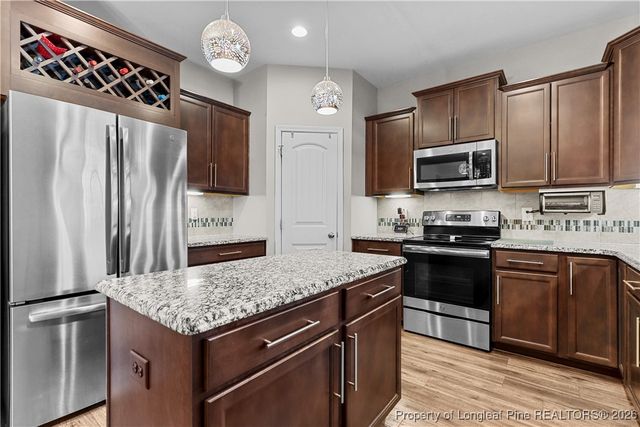 1908 Sweetfern Place, Aberdeen, NC 28315