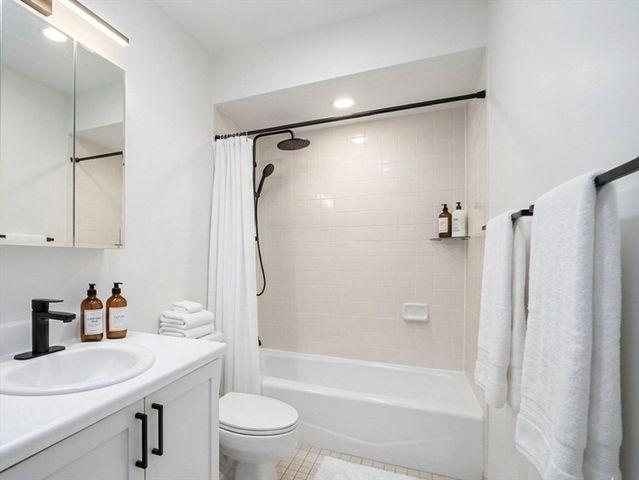 48 Dwight St 5, Boston, MA 02118