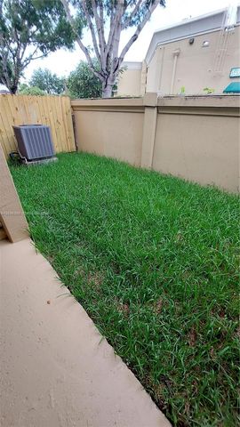7083 SW 158th Ct 0, Miami, FL 33193