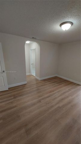 7083 SW 158th Ct 0, Miami, FL 33193