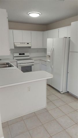 7083 SW 158th Ct 0, Miami, FL 33193