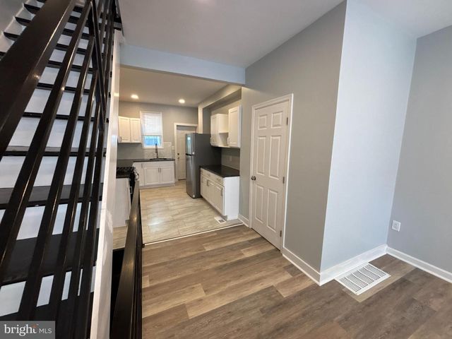 1718 N DOVER ST, Philadelphia, PA 19121