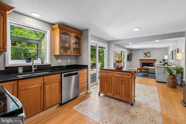 16720 SIOUX LN, Gaithersburg, MD 20878