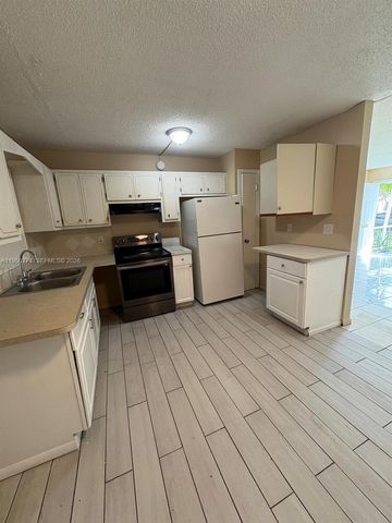 6311 SW 8th Street, North Lauderdale, FL 33068