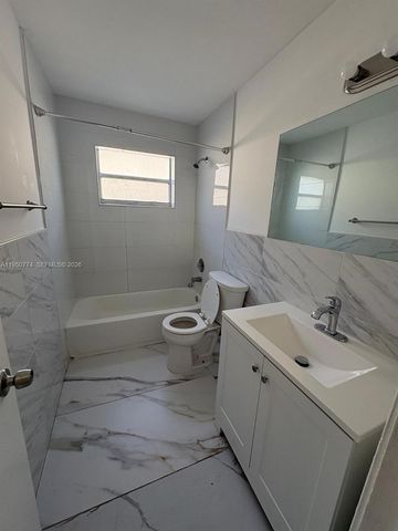 6311 SW 8th Street, North Lauderdale, FL 33068