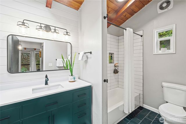 5503 E Collins Road, Port Orchard, WA 98366