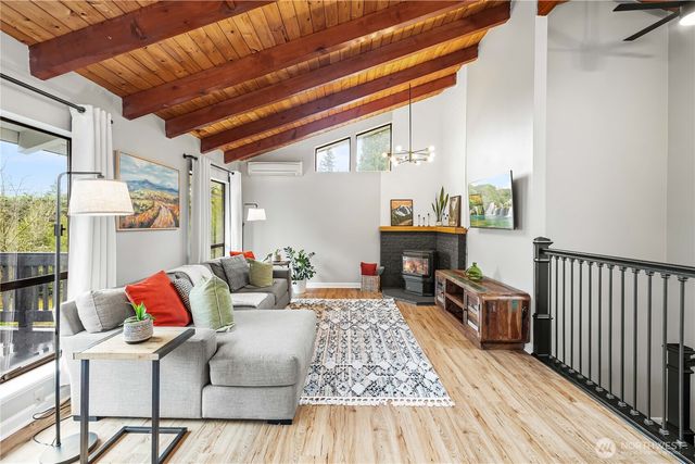 5503 E Collins Road, Port Orchard, WA 98366