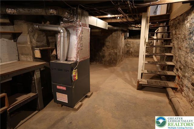 113 West Frankford Street, Bethlehem City, PA 18018