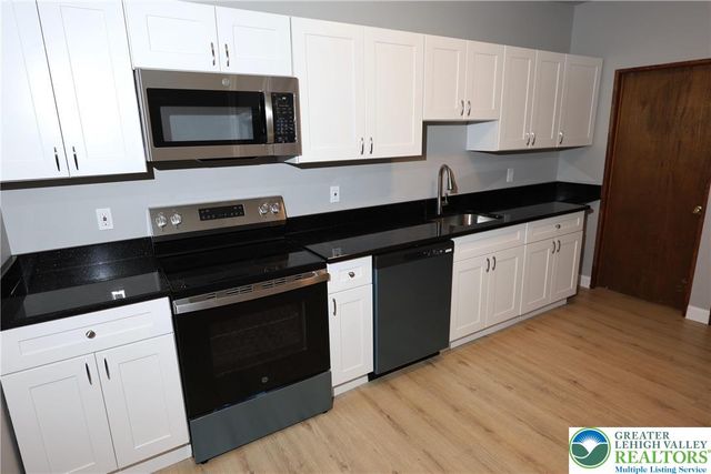 113 West Frankford Street, Bethlehem City, PA 18018