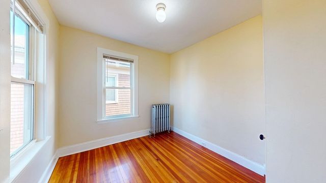 19 Nightingale St, Boston, MA 02124