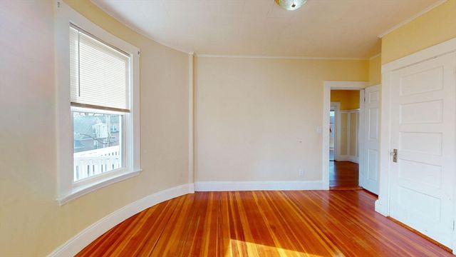 19 Nightingale St, Boston, MA 02124