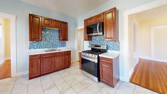 19 Nightingale St, Boston, MA 02124