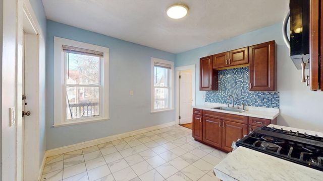 19 Nightingale St, Boston, MA 02124