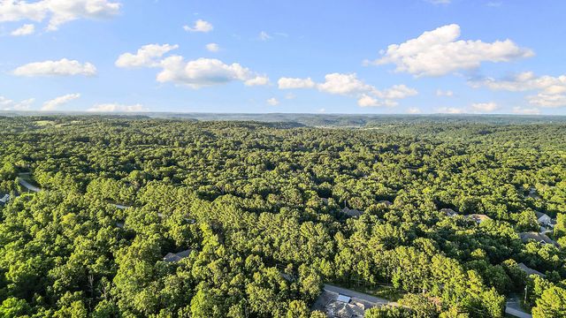 Halladale Lane, Bella Vista, AR 72715