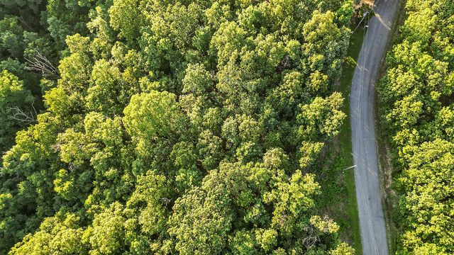 Halladale Lane, Bella Vista, AR 72715