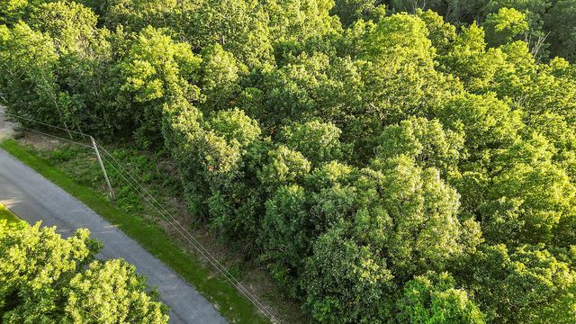 Halladale Lane, Bella Vista, AR 72715