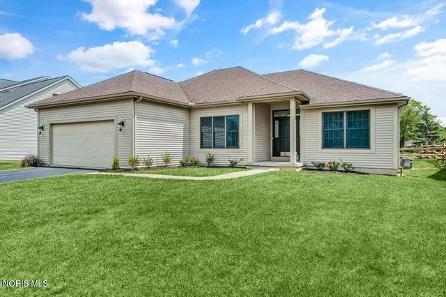 26618 Woodmont Drive, Perrysburg, OH 43551