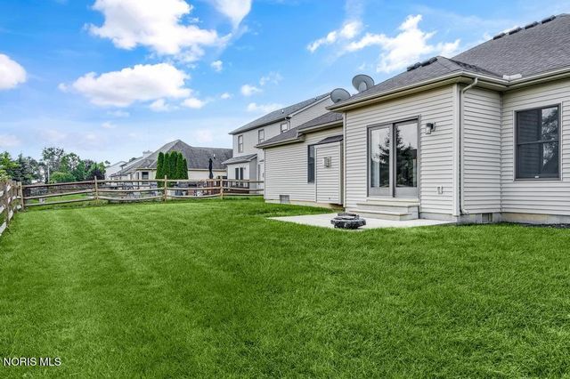 26618 Woodmont Drive, Perrysburg, OH 43551