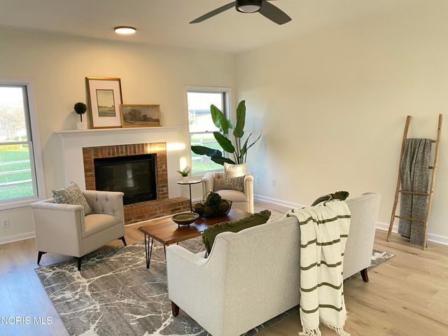 26618 Woodmont Drive, Perrysburg, OH 43551