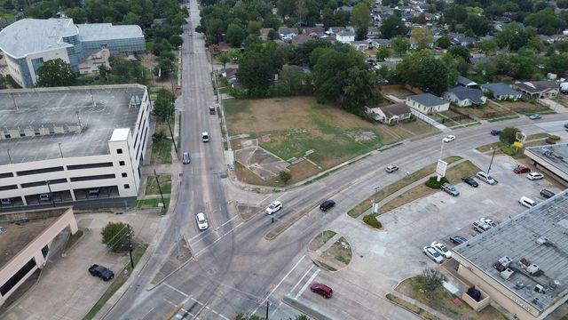 7003 Woodridge Drive, Houston, TX 77087