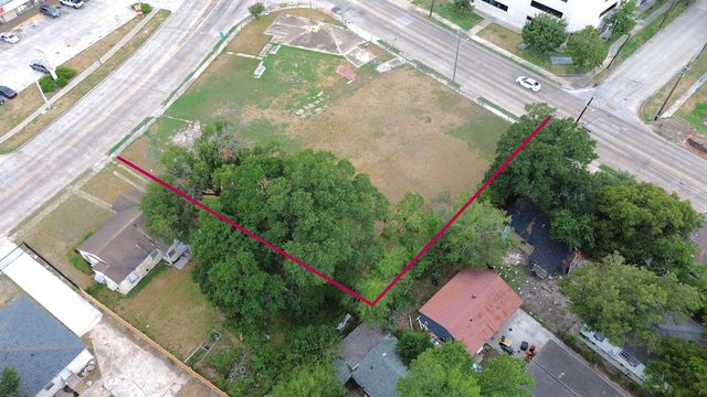 7003 Woodridge Drive, Houston, TX 77087