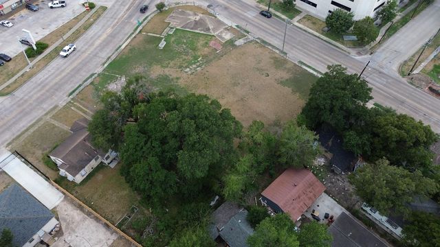 7003 Woodridge Drive, Houston, TX 77087