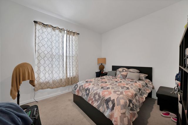 1828 Memorable Moment Drive, Crandall, TX 75114