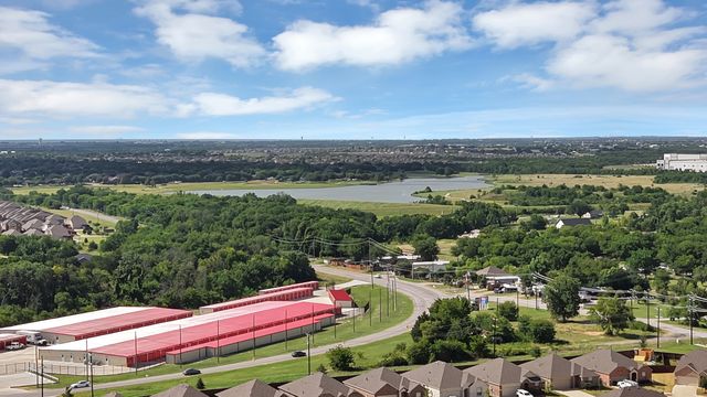 1828 Memorable Moment Drive, Crandall, TX 75114