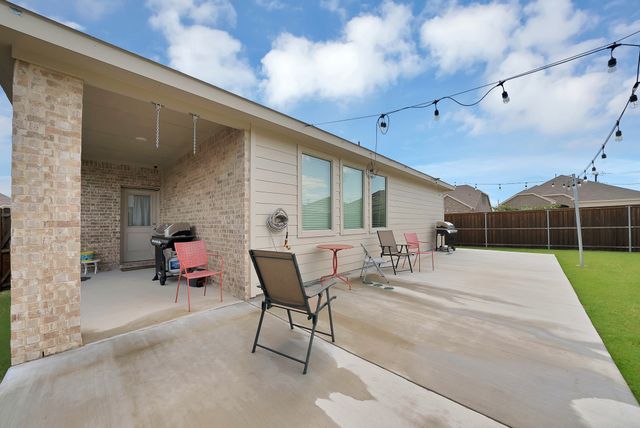 1828 Memorable Moment Drive, Crandall, TX 75114