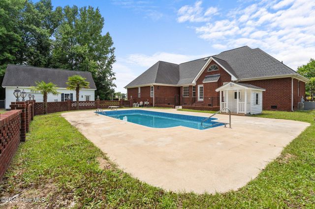 400 Adler Lane, Goldsboro, NC 27530
