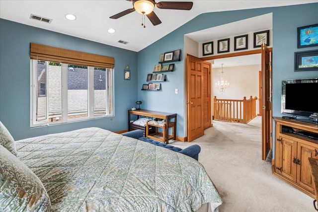 4252 N Parkside Avenue, Chicago, IL 60634