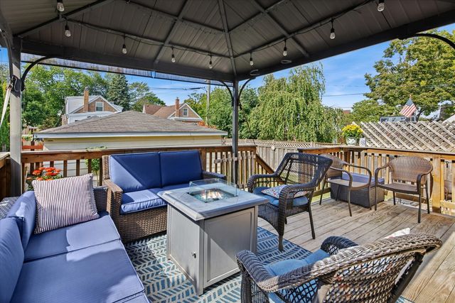 4252 N Parkside Avenue, Chicago, IL 60634