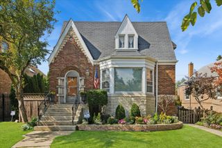4252 N Parkside Avenue, Chicago, IL 60634