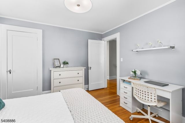 195 Hillside Ave, Chatham Boro, NJ 07928