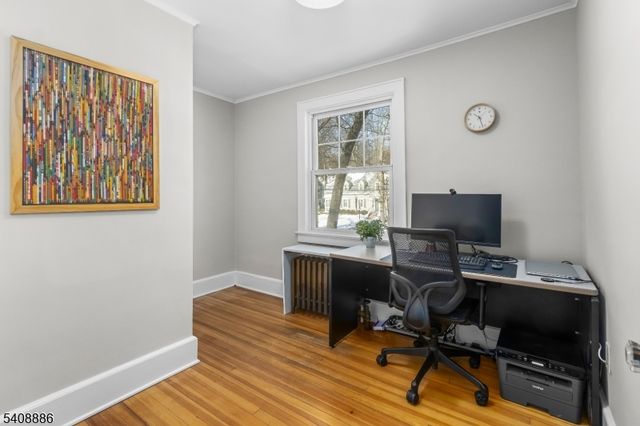 195 Hillside Ave, Chatham Boro, NJ 07928