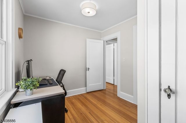 195 Hillside Ave, Chatham Boro, NJ 07928