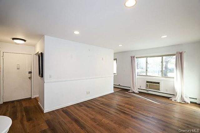 2449 Union Boulevard 24A, Islip, NY 11751