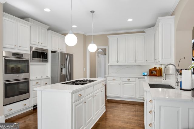 741 E Shore Drive, Canton, GA 30114