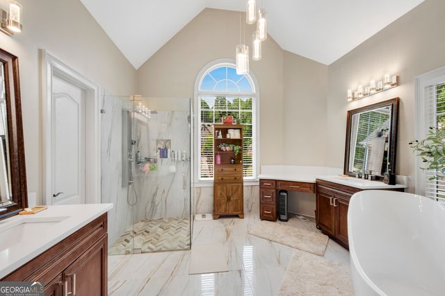 741 E Shore Drive, Canton, GA 30114