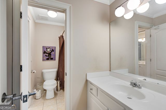 741 E Shore Drive, Canton, GA 30114
