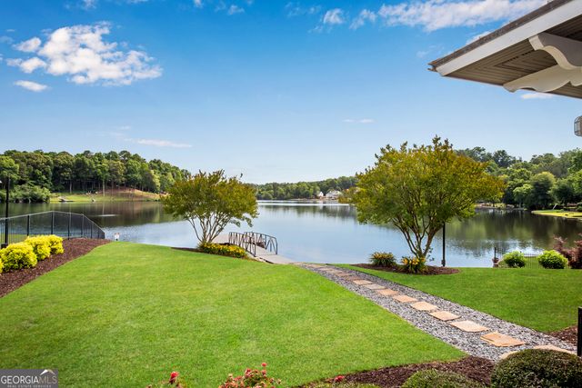 741 E Shore Drive, Canton, GA 30114