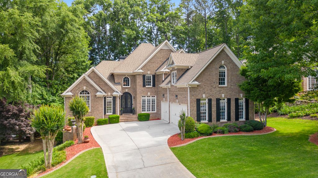 741 E Shore Drive, Canton, GA 30114