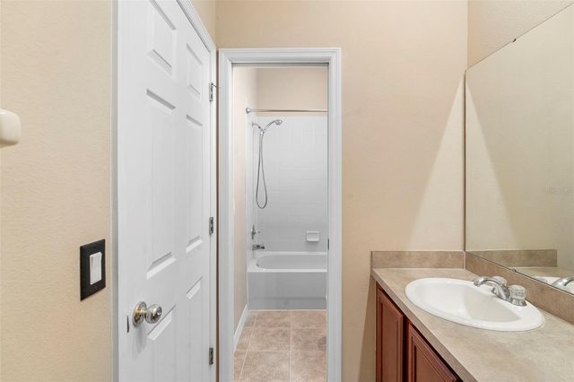 2731 SAND ARBOR CIRCLE, Orlando, FL 32824