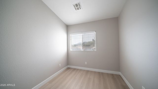 4805 E KACHINA Trail 19, Phoenix, AZ 85044